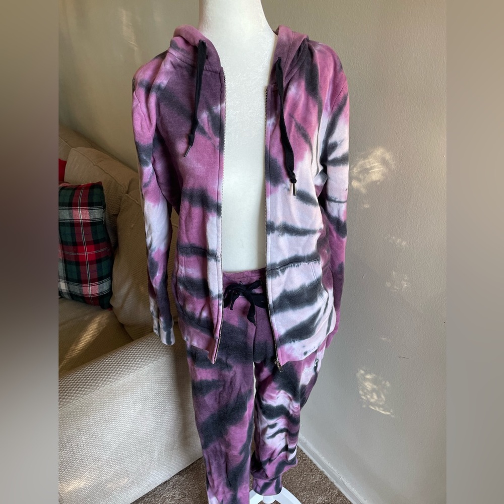 Victoria’s Secret PINK Tie Dye Tracksuit ✨